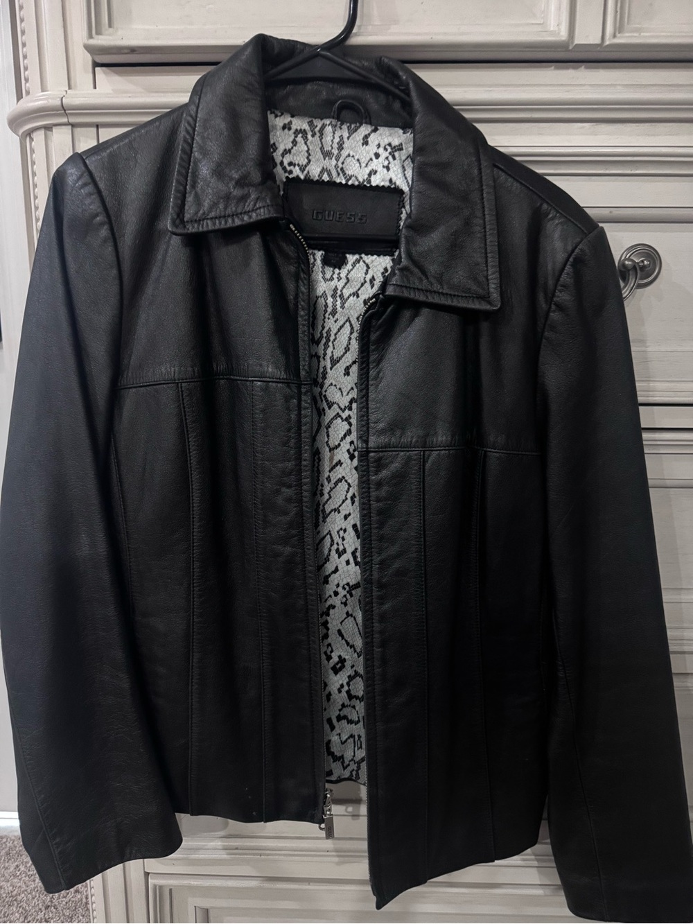 GUESS Women’s M Black Genuine Leather Jacket Snakeskin Lining Y2K Zip